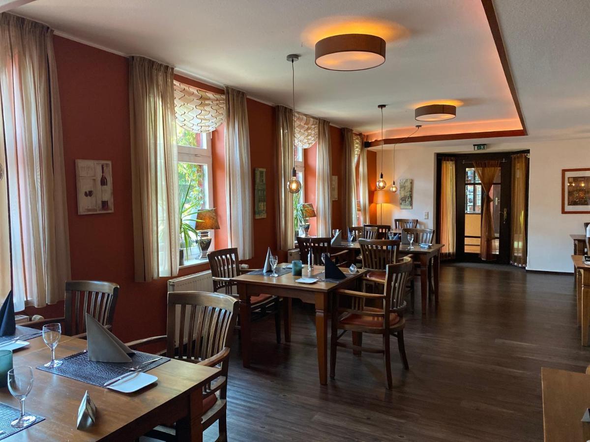 Hotel Oberledinger Hof Leer Exterior photo